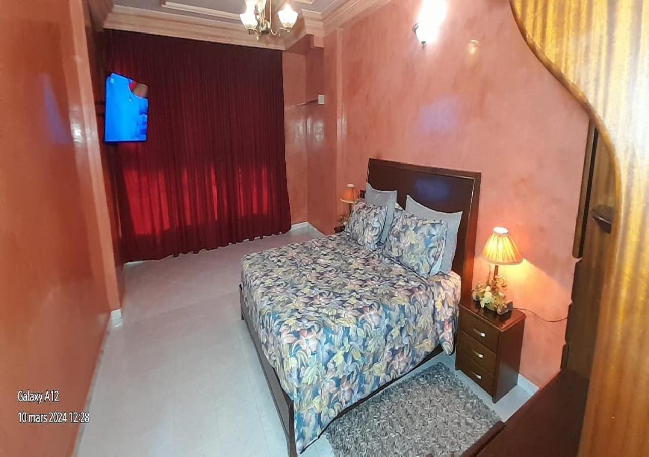 Moroccan Teguemi Casablanca Buitenkant foto